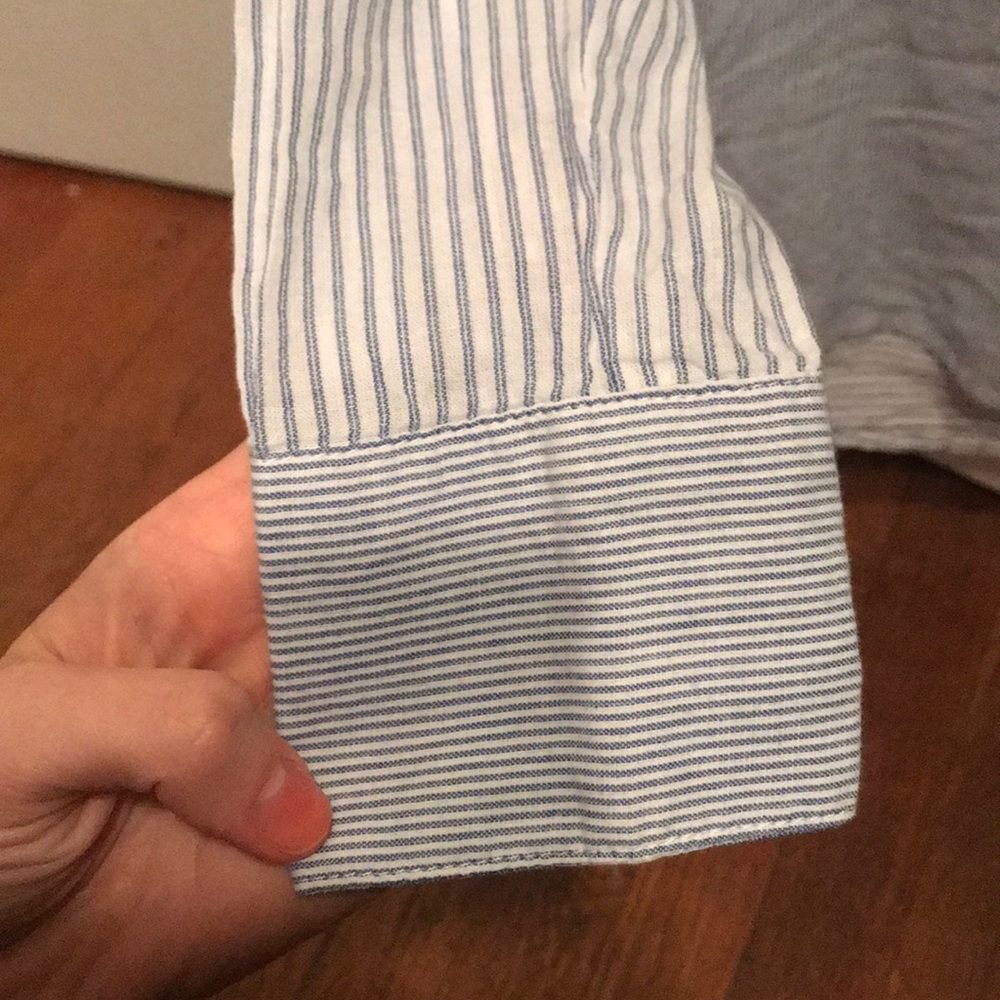 Light Partial Button Down Blouse. L - image 2